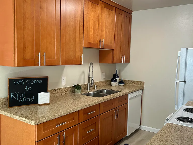 2322 Homestead Rd #4 — Photo 3
