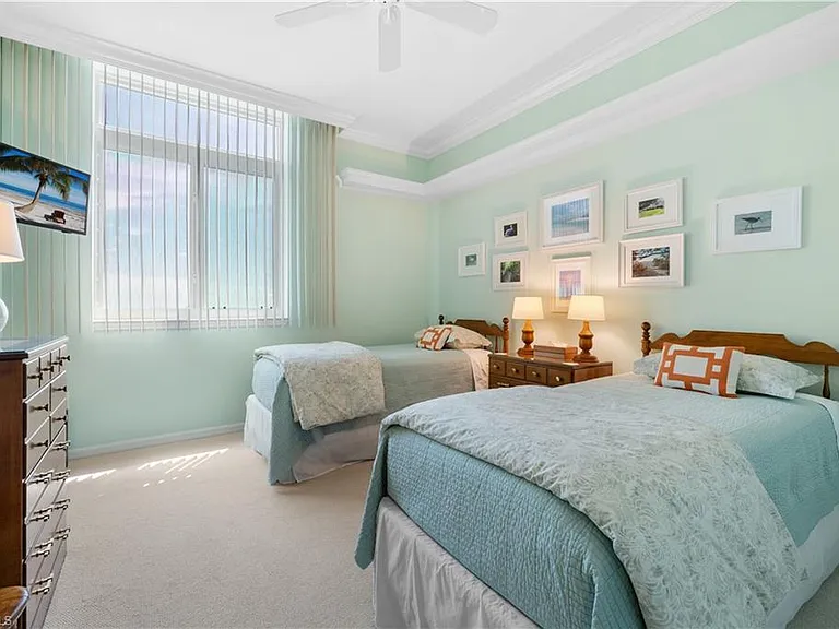 7515 Pelican Bay Blvd #Penthouse D — Photo 32