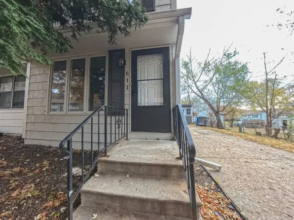 611 Hickory Hill Ln, 611 Hickory Hill Ln #Des, Des Moines, IA 50317