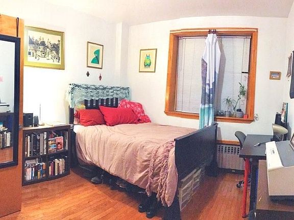 4th image of 280 Driggs Ave #3B