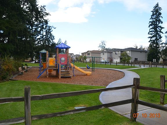 4th image of 20201 49th Ave E