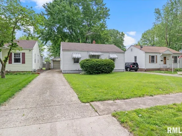 3140 S 5th St, Southern View, IL 62703