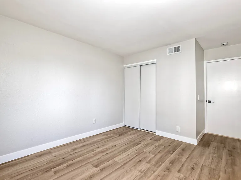 9209 Village Glen Dr #146 — Photo 17