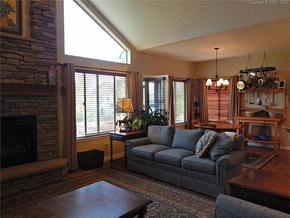 4th image of 5739 Wolf Village Dr