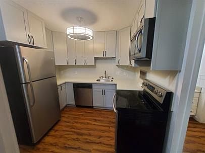 2nd image of 1600 Wilikina Dr #1-A406-1