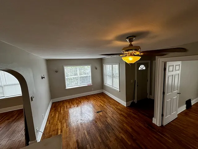 1126 W Michigan Ave — Photo 20