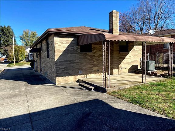 2nd image of 26 E Dresden Ave