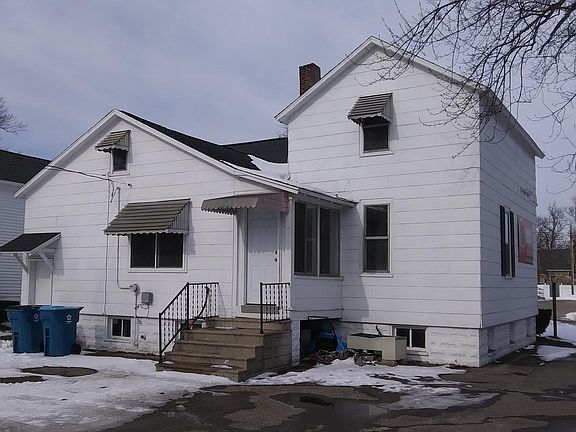 2nd image of 834 Grant St
