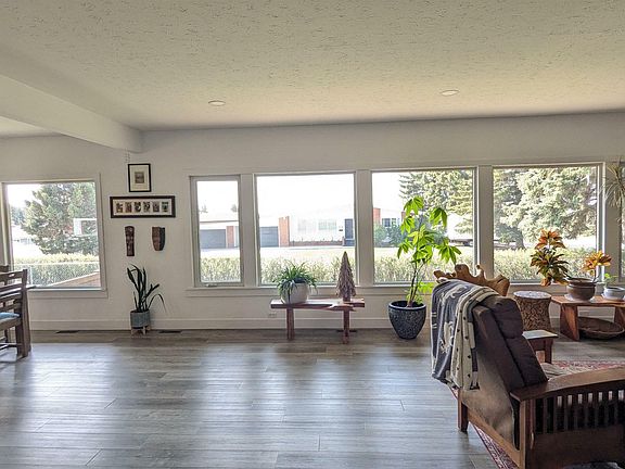 3rd image of 4205 49a St