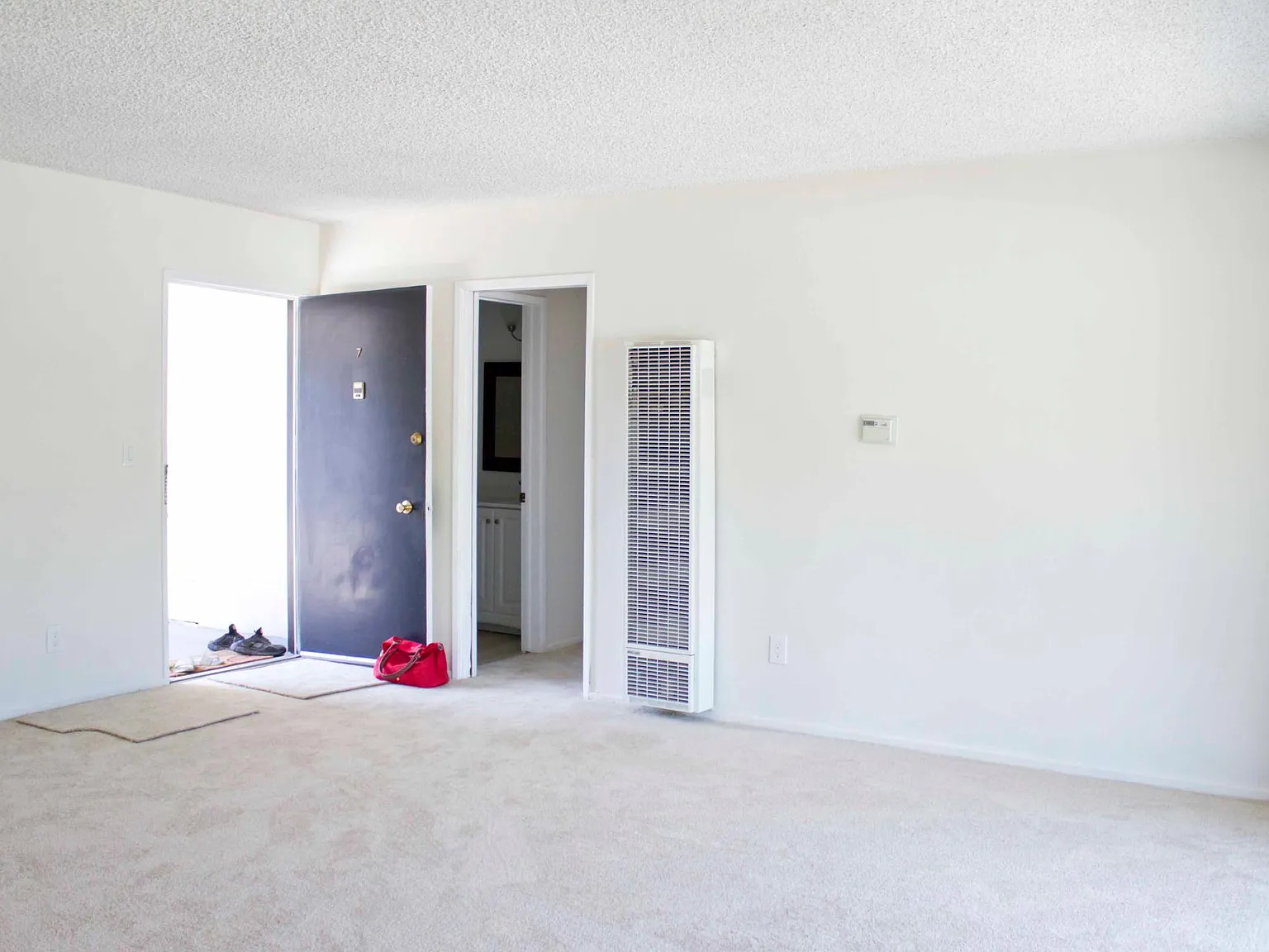 2 bed, 800 sqft, $2,695 — Photo 2