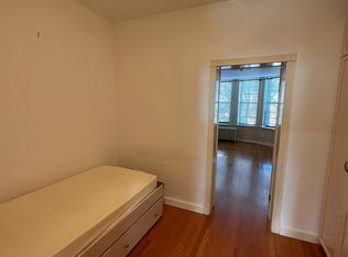 6054 67th Ave, Ridgewood, NY 11385