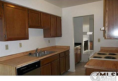 4th image of 10647 Jetrock Dr