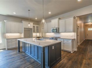 501 Birkdale Dr, Edmond, OK 73025