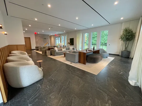 133-27 39th Avenue image 19 of 25