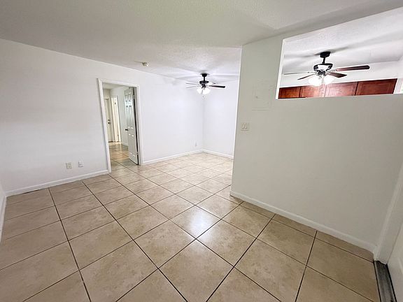 5th image of 1001 SW 15th Ave APT B