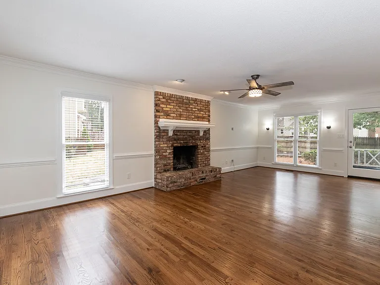 2621 Sawmill Rd — Photo 6