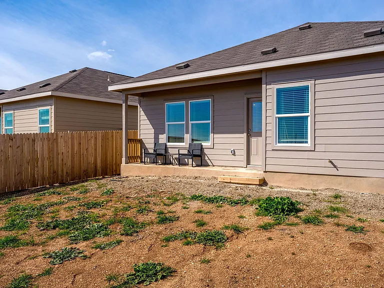 3521 Swift Fox Rd — Photo 36