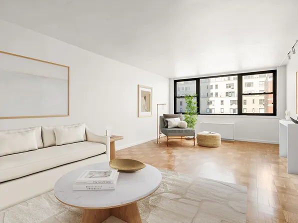 420 East 51st Street 10H image 2 of 13