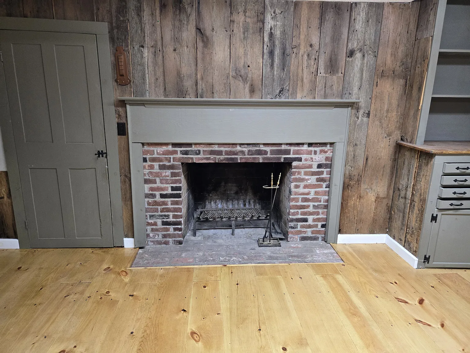 3 bed, 2200 sqft, $3,200 — Photo 4