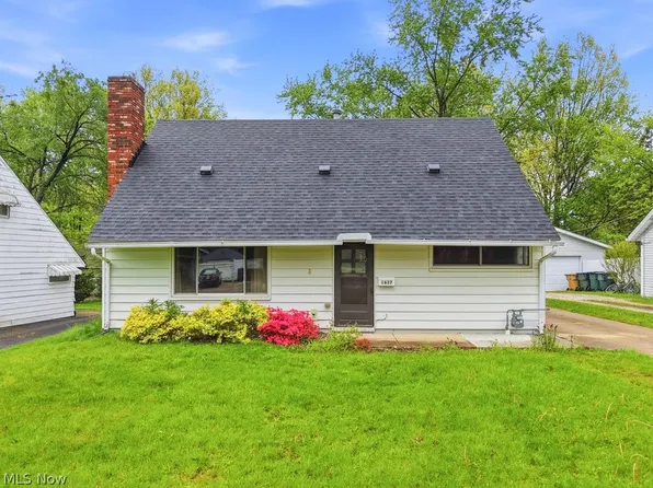 1637 Hanover St, Cuyahoga Falls, OH 44221