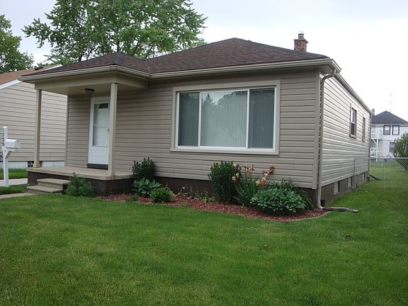 Outside view 3