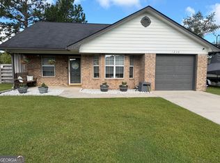 1238 Dharahn Dr, Hinesville, GA 31313