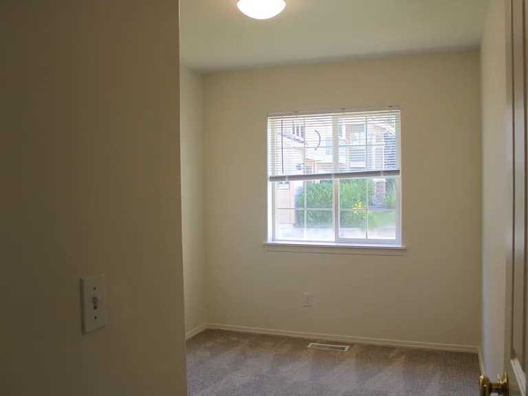 1386 Brown St #B — Photo 5