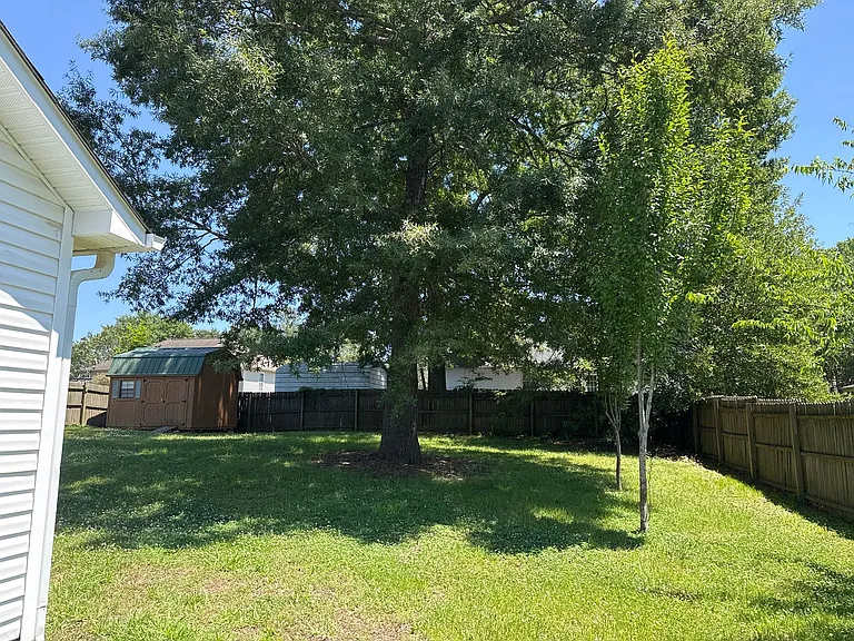 1653 Dawson Ct — Photo 15