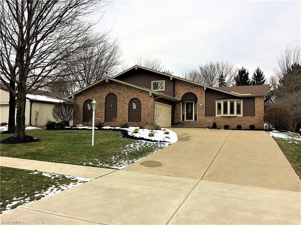 1st image of 18104 Saratoga Trl