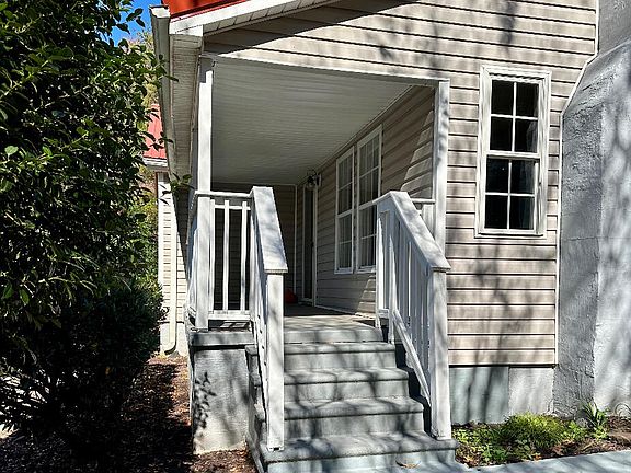 3rd image of 510 1st St