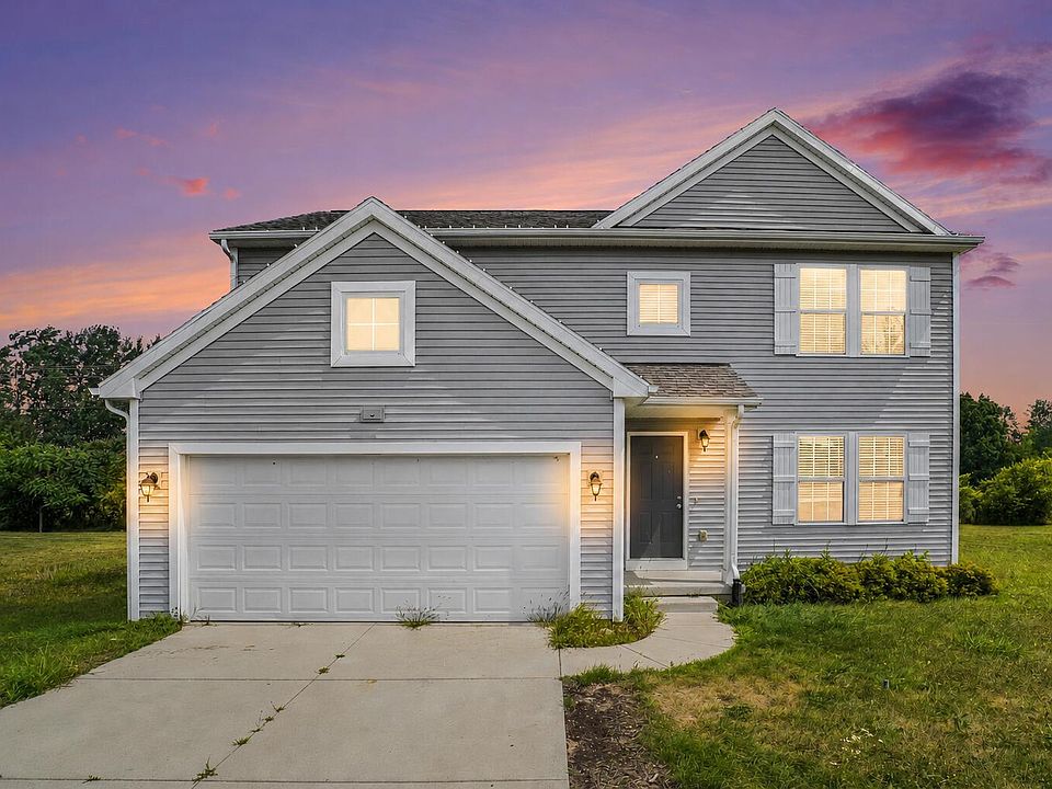1st image of 334 Saddlebrook Dr