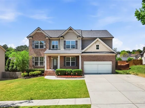 522 Woodburn Ln, Lawrenceville, GA 30044