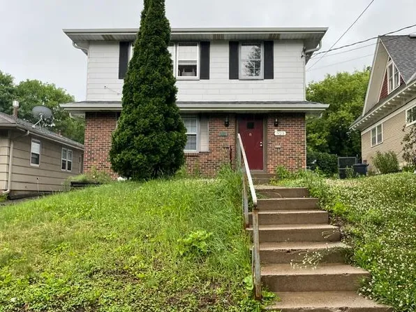 921 Weeks Ave SE, Minneapolis, MN 55414