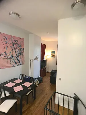 Rented by Mason Group LLC | media 28