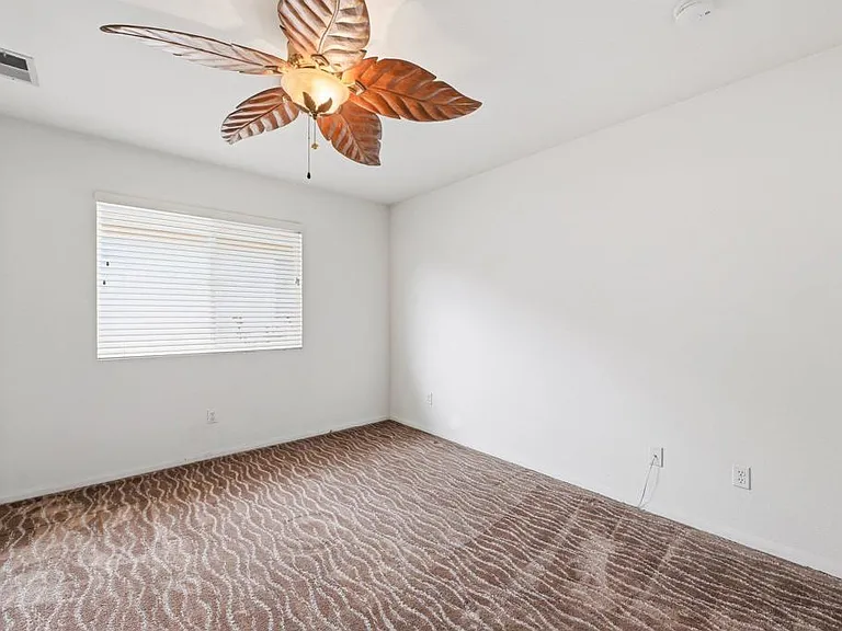 5643 Willowmere Ln — Photo 29