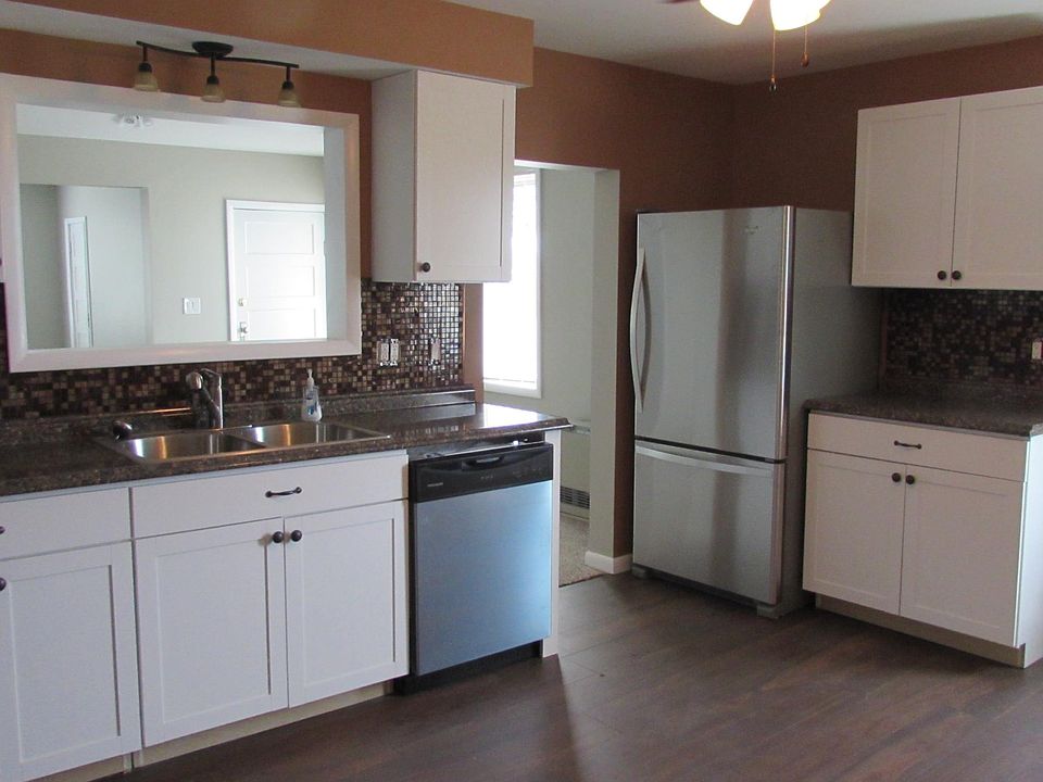 1st image of 3 Philadelphia Ave #1