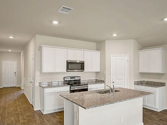 5th image of 109 Bing Cir