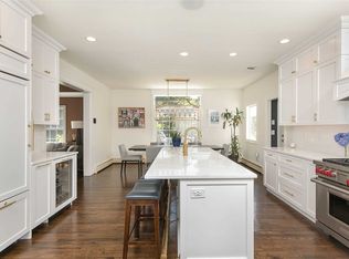 132 Landing Meadow Rd, Smithtown, NY 11787