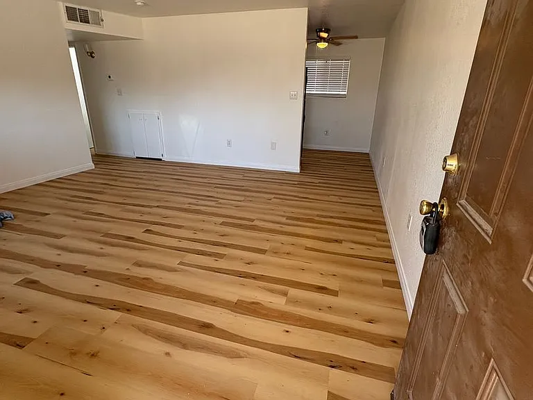 5230 E Owens Ave — Photo 6