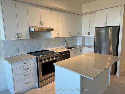 8960 Jane St N #410 Photo 1