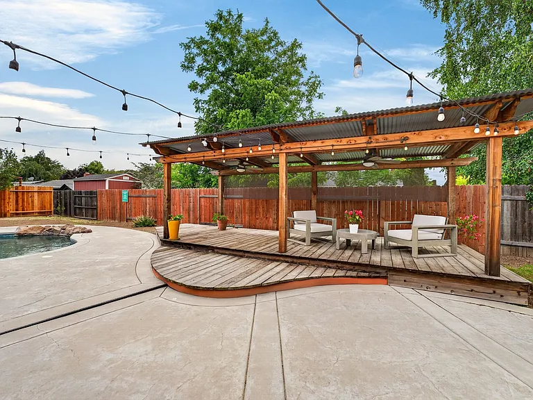 420 Colusa Pl — Photo 51