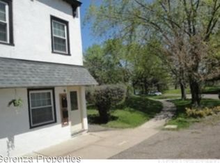 995 Van Slyke Ave #1, Saint Paul, MN 55103