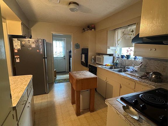 5th image of 8515 Twin Hills Dr
