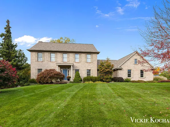 5751 Bloomfield Dr SW, Grandville, MI 49418