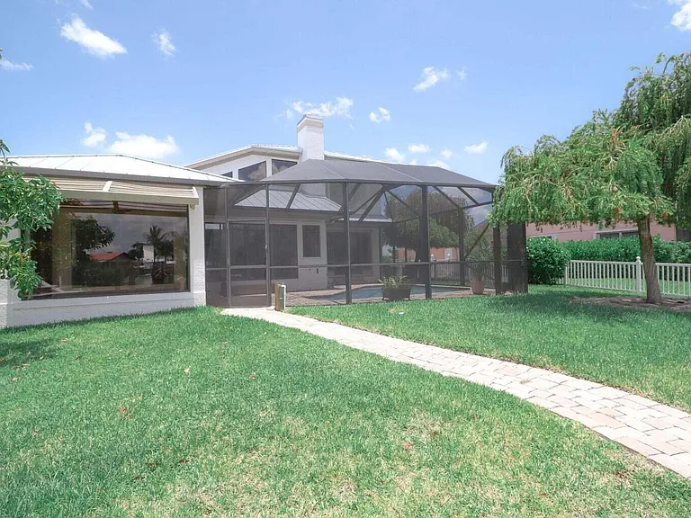 1694 SW Boatswain Pl — Photo 36
