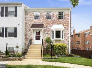 2252 Wheystone St, Vienna, VA 22182