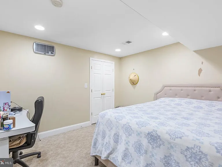 10103 Cotter Ct — Photo 18