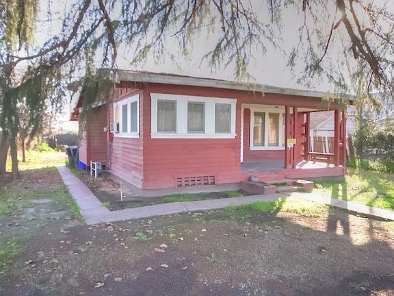 3rd image of 809 W Putnam Ave
