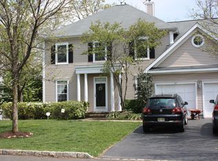 25 Landau Rd, Basking Ridge, NJ 07920