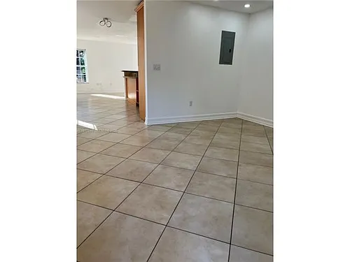 158 SW 96th Ct Photo 1